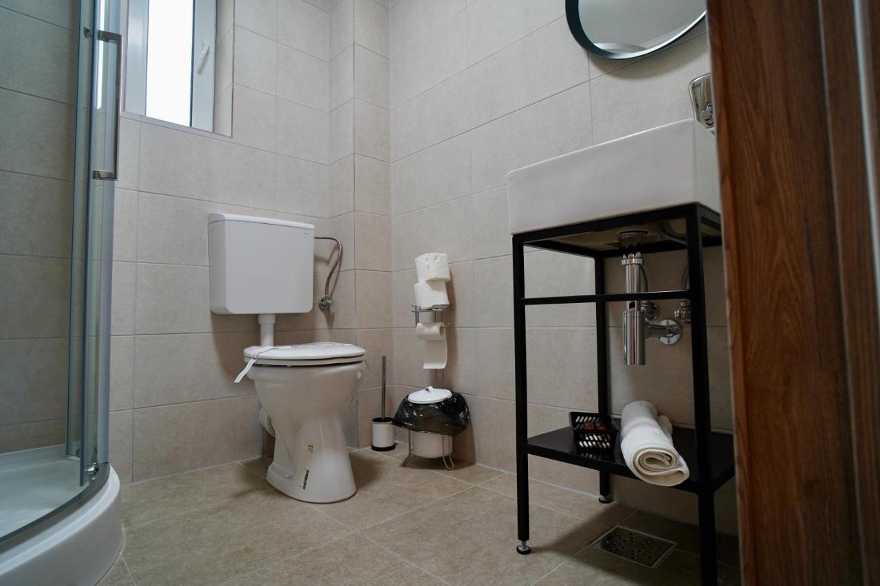 Corvin House Hotel Хунедоара Екстериор снимка