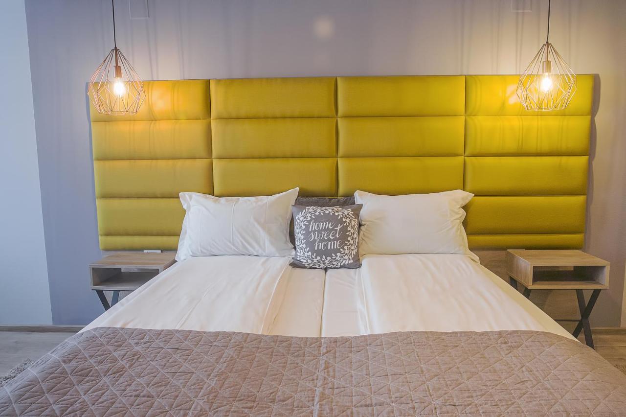 Corvin House Hotel Хунедоара Екстериор снимка