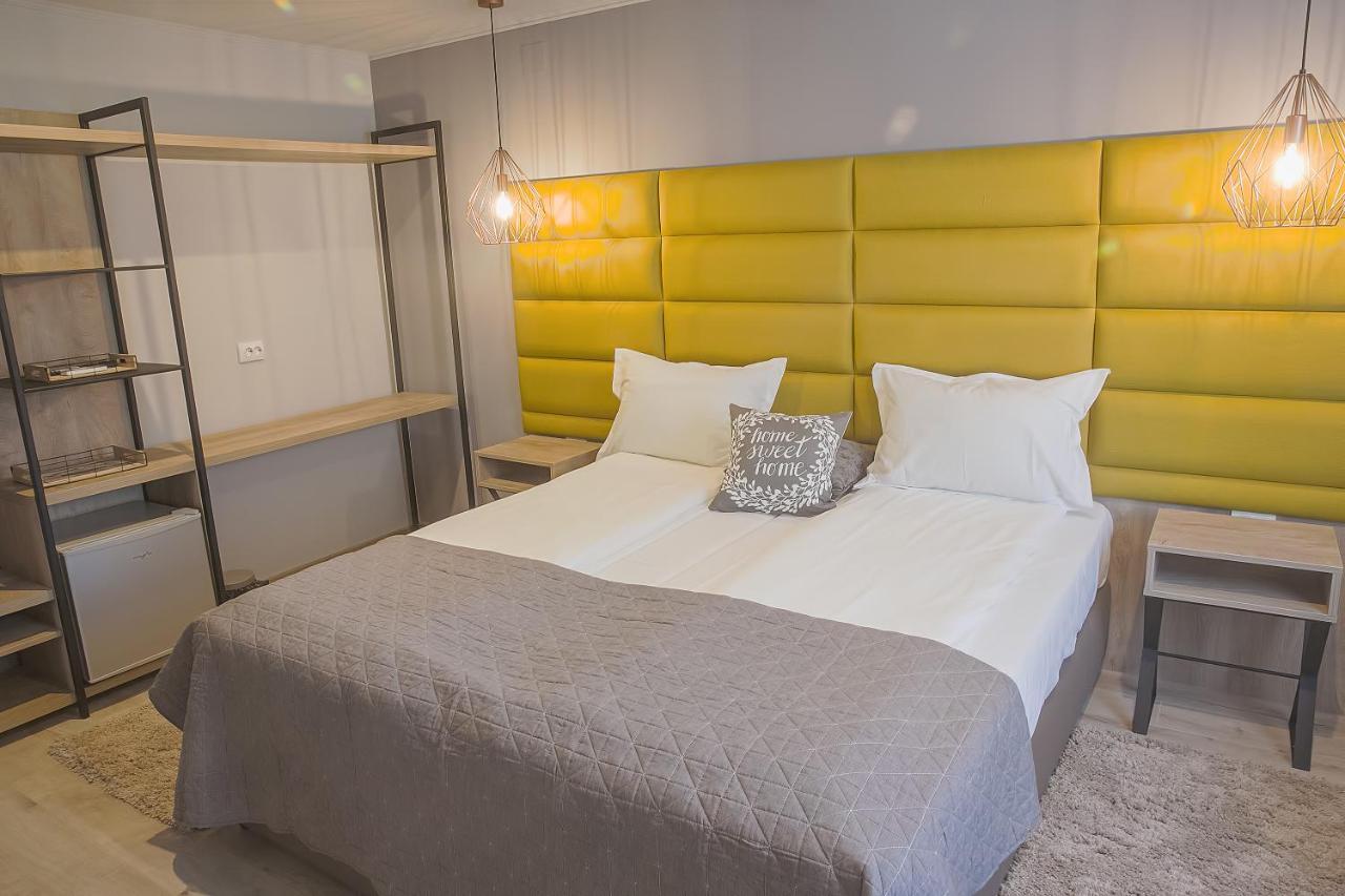 Corvin House Hotel Хунедоара Екстериор снимка